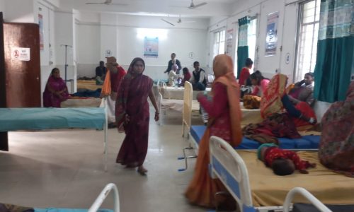 श्राद्ध भोज में बिमार लोगों का चल रहा है इलाज, डॉक्टर ने बताया स्थिति सामान्य ।