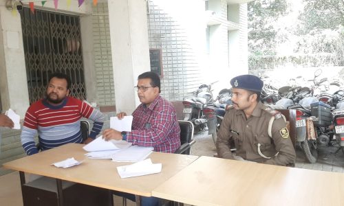 जनता दरबार के दौरान तीन मामला निष्पादित ।