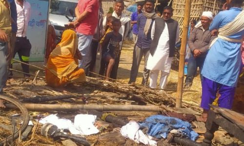 अगलगी कांड में चार घर जले सभी सामान जलकर हुआ राख।