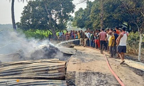9 परिवारों के 10 घर जलकर राख, घर में रखे शादी केेेे सामान भी जला।