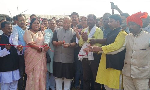 भारीडीह शिवमंदिर में तीन दिवसीय मेले का पूर्व डिप्टी सीएम ने किया उद्घाटन  ।