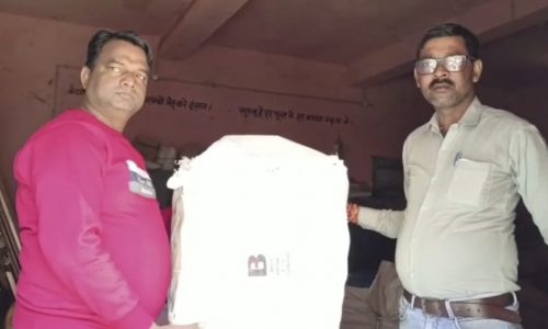 पीएम पोषण योजनान्तर्गत सरकारी विद्यालयों में किया गया किचन सेट का वितरण ।