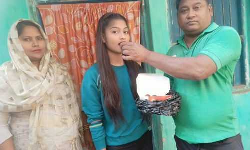 विज्ञान संकाय मे उच्च अंक प्राप्तकर परचम लहराया ।