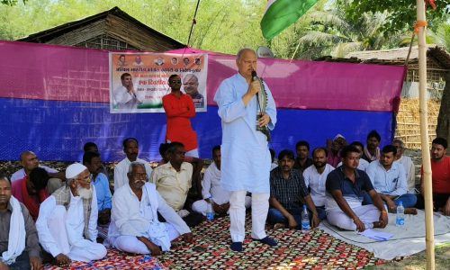 आम लोगों के टैक्स के रुपये से उद्योगपतियों के कर्ज को किया जा रहा है माफ़ – डॉ शकील अहमद खान