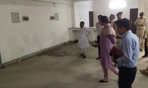 जिला निर्वाचन पदाधिकारी पहुंचे वैयर हाउस के निरीक्षण में
