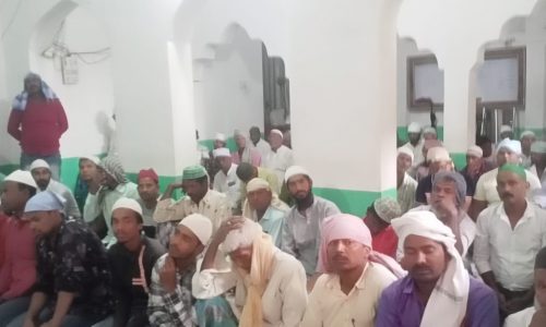 मनिहारी के विभिन्न मस्जिदों में अकीदतमंदों ने पढ़ा अलविदा जुमा ।