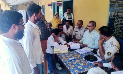 जनता दरबार में दो मामलों का हुआ निष्पादन।