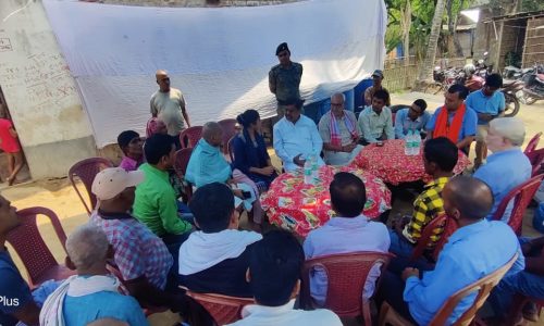 विधान पार्षद पहुंचे बलिया बेलौन पीड़ित परिवार से मिलकर दिया सांत्वना ।