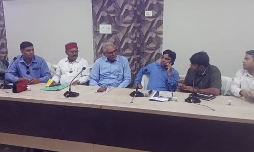 न्याय आपके द्वार के तहत लोगों को किया गया जागरूक।