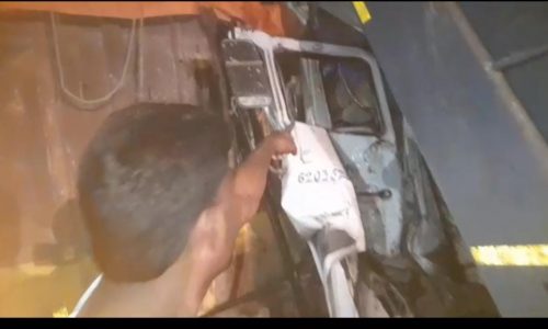 सड़क हादसे में खलासी की मौत,ट्रक ड्राइवर घायल ।