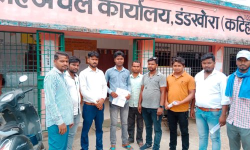 डॉक्टर अंबेडकर की प्रतिमा स्थापित करने को लेकर राजद ने  सौंपा ज्ञापन।