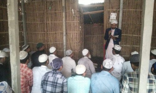 बारिश के वजह से ईदगाह में नही पढ़ी गई नमाज, मस्जिदों में अता की नमाज ।