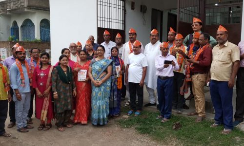 महापौर एवं विधान पार्षद ने महाजनसंपर्क अभियान सुनीं जनसमस्याएं।