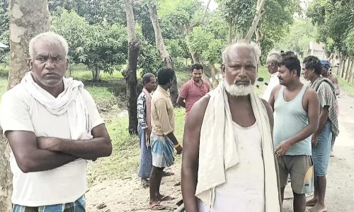 खेत में लगे मोटर चोरी करने के दौरान मोटरसाइकिल छोड़ हुआ फरार, पुलिस ने किया जप्त ।