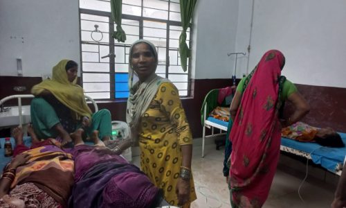 बज्रपात के दौरान 7 लोग घायल स्वास्थ्य केंद्र में चल रहा इलाज ।