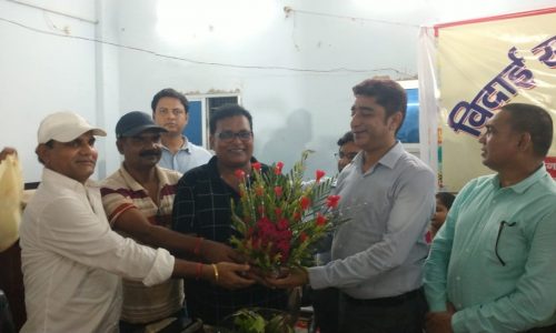 नए पदस्थापित सीओ ने संभाला अपना कार्यभार ।