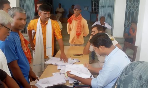 जनता दरबार में छः मामले प्रतिवेदित,चार मामलों का निष्पादन ।