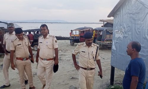 अपराध व अपराधियों पर नकेल लगाने को लेकर  पुलिस गस्ती चौकस ।