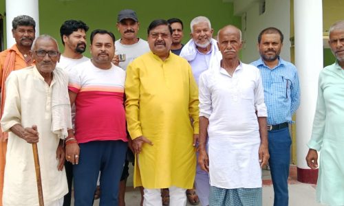 विधान पार्षद ने चलाया आपके द्वार कार्यक्रम ।