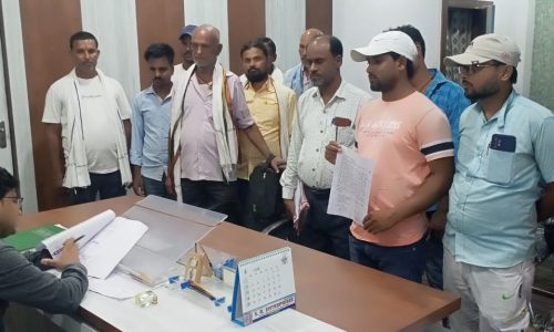 वार्ड सदस्यों ने मुखिया की मनमानी की बीडीओ से किया शिकायत ।