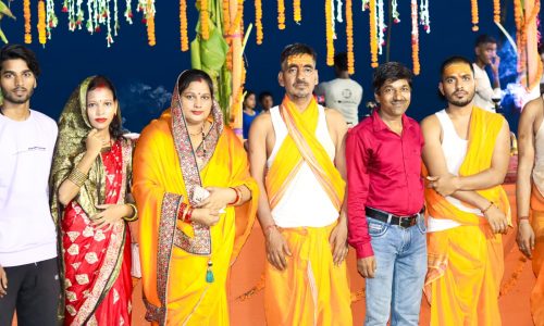चंडीपाठ एवं गंगा महाआरती में हजारों श्रद्धालु रहे उपस्थित।