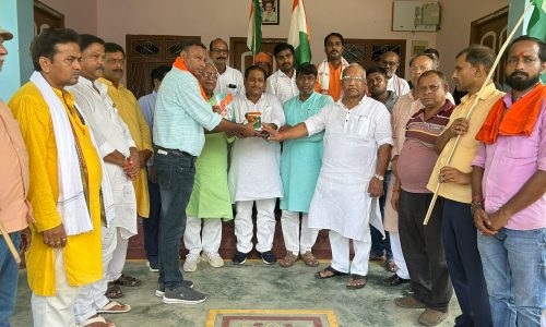 मेरी माटी मेरा देश अभियान के तहत पूर्व उप मुख्यमंत्री ने किया क्षेत्र भ्रमण ।