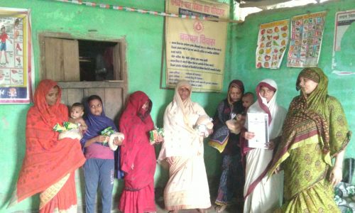 प्रखंड के आंगनबाड़ी केंद्रों में सुखा राशन का   किया गया वितरण