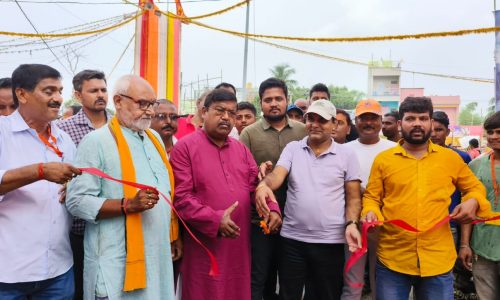 विधान पार्षद व मुख्य पार्षद ने कांवरियों के लिए सेवा शिविर का किया उद्घाटन ।