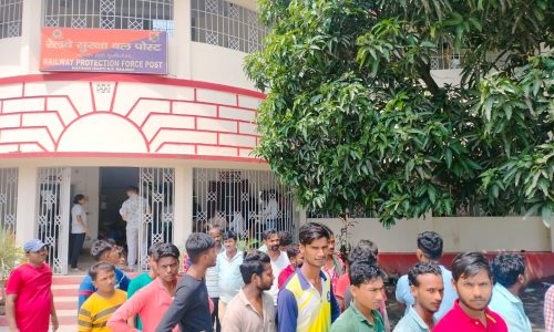 रेल राजस्व को नुकसान पहुंचाने वालो की अब खैर नहीं ।