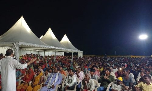 बिहार में चुनाव को लेकर जनता चाहती है नया विकल्प ।