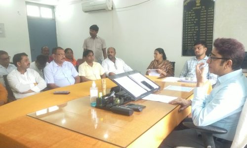 मनिहारी में अनुश्रवण समिति की हुई बैठक ।