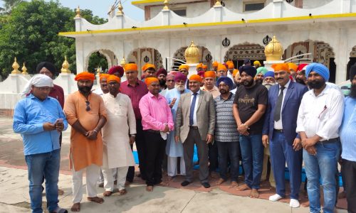 कानून जागरूकता कार्यक्रम को लेकर लक्ष्मीपुर गुरुद्वारा पहुंचे जिला सत्र न्यायाधीश ।