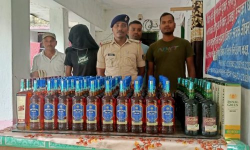 124 लीटर विदेशी शराब के साथ बोलेरो जप्त चालक गिरफ्तार ।