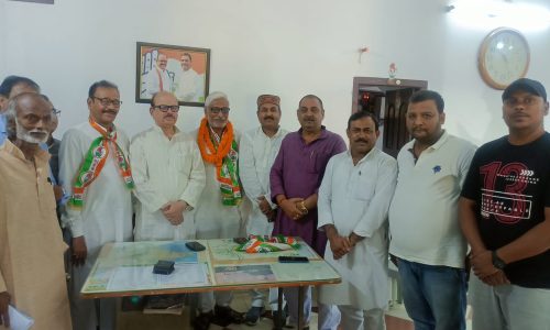 पूर्व निगम पार्षद ने थामा कांग्रेस का दामन कहा                            पार्टी को मजबूत करना पहली प्राथमिकता।