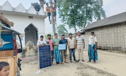 मुख्यमंत्री ग्रामीण सोलर स्ट्रीट लाइट योजना से लोगों में खुशी।