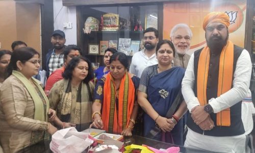 भाजपा महिला मोर्चा की प्रदेश मंत्री सीमा झा को मनोनीत से हर्ष, बधाई देने की सिलसिला जारी है