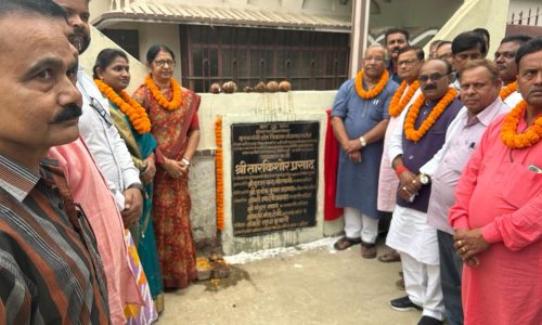 पूर्व उप मुख्यमंत्री ने सड़क का किया उद्धाटान