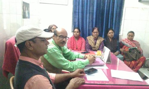 एएनएम व स्वास्थ्य कर्मियों की हुई समीक्ष बैठक