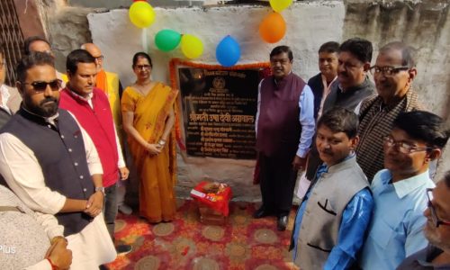 सात सड़कों का महापौर ने किया शिलान्यास एवं उद्घाटन।