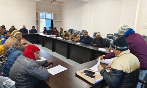 मतदाता सूची में नाम जोड़ने, हटाने व सुधार हेतु बीएलओ की हुई बैठक