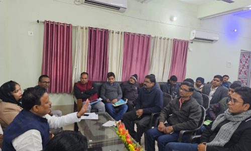 ईंट भट्ठा में काम कर रहे श्रमिक मां पिता के साथ रह रहे बच्चे का समुचित व्यवस्था लागू किया जाए
