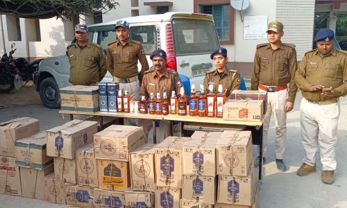 मनिहारी पुलिस द्वारा 225 ली.विदेशी शराब सहित स्कोर्पियो जप्त, तस्कर फरार