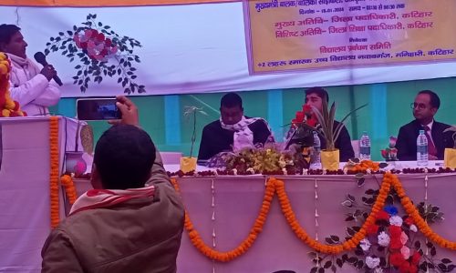 बच्चों को अनुशासित करना विद्यालय और अभिभावकों की संयुक्त जिम्मेवारी: डीएम