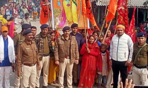 रामोत्सव में नई संस्कृति के सुत्रपात के अवसर पर मनिहारी में विश्व हिंदू परिषद व बजरंग दल द्वारा निकाली गई श्रीराम शोभा यात्रा