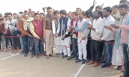 एचकेएम क्रिकेट क्लब की अगुवाई में 12 दिवसीय क्रिकेट टूर्नामेंट का हुआ शुभारंभ