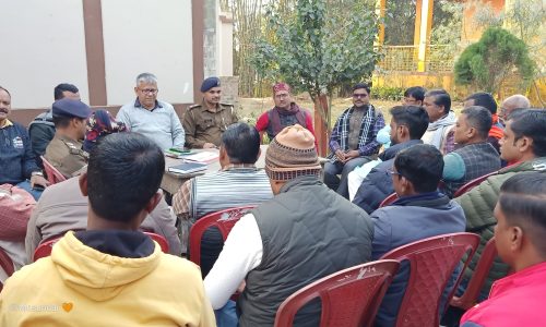 सौहार्द पूर्ण वातावरण में सरस्वती पूजा मनाएं।