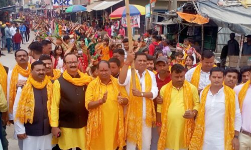 2100 कन्याओं के साथ निकला कलश शोभायात्रा