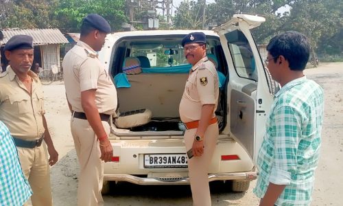 दंडाधिकारी द्वारा वाहनों की तलाशी ली गई
