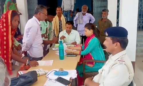 जनता दरबार में चार मामलों का निष्पादन,दो एनबीडब्ल्यू वारंटी भेजे गए जेल