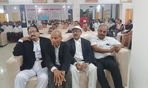अधिवक्ता संघ की आम सभा आयोजित ।